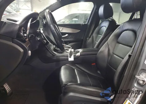 2019 Mercedes-Benz Glc 300 4Matic z USA, uszkodzony, nr VIN WDC0G4KB6KV145335